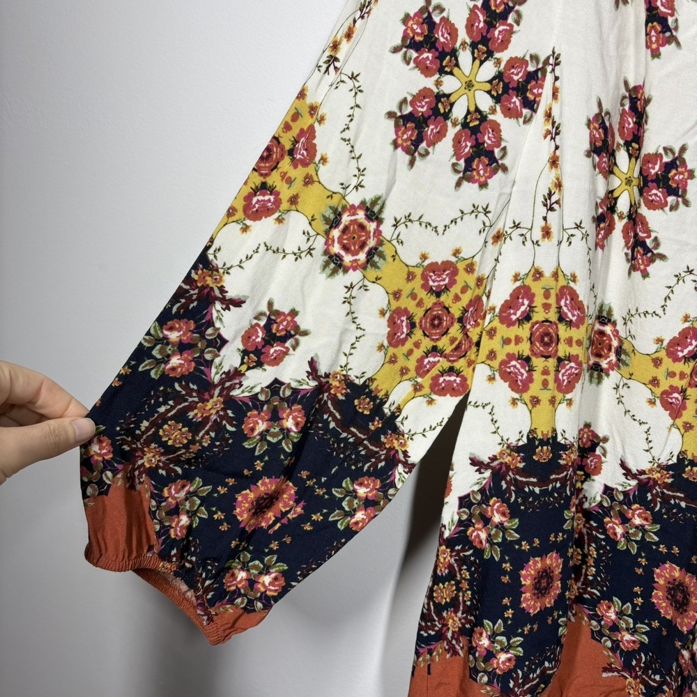 Fig and Flower‎ Womens Boho Peasant Pullover Top Size L Rayon Multicolor Floral - Picture 4 of 8